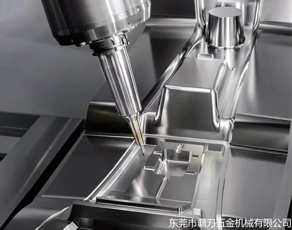霸刀分享-提升精密加工：五轴立式加工中心在现代制造业中的作用